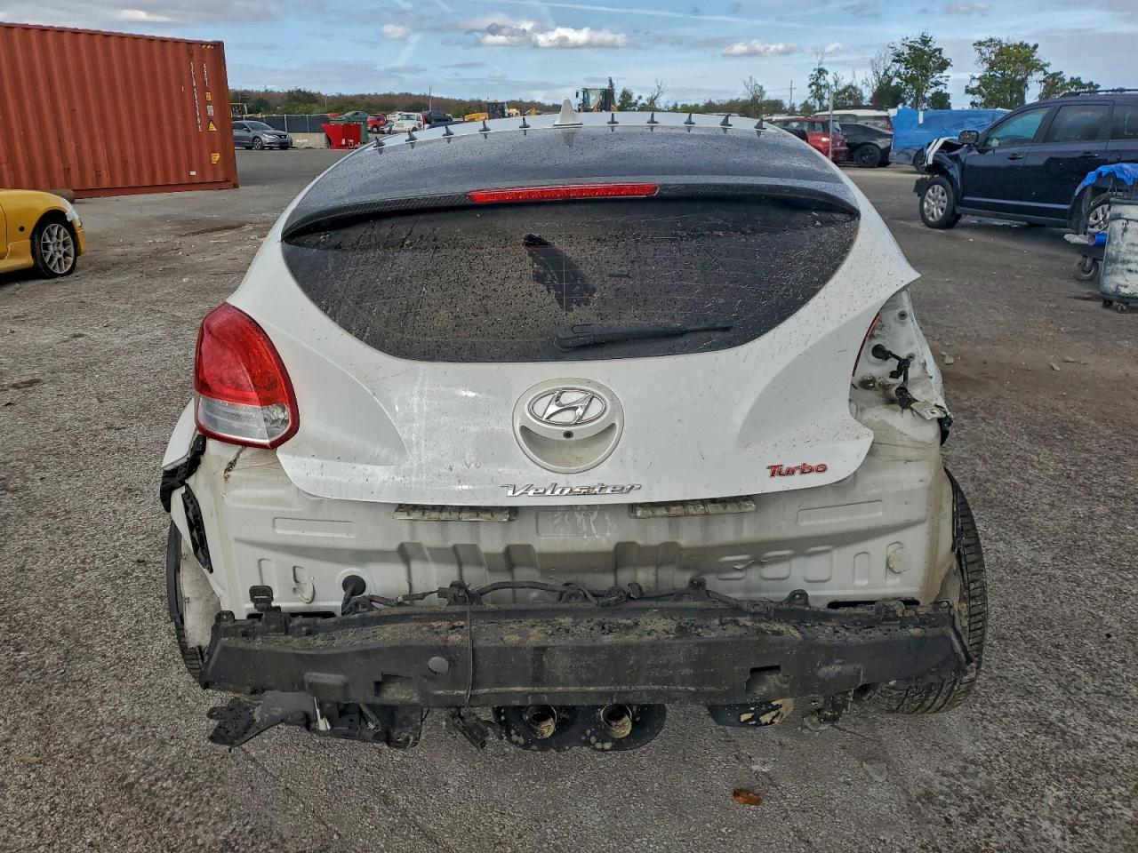 2016 HYUNDAI VELOSTER TURBO photo 6