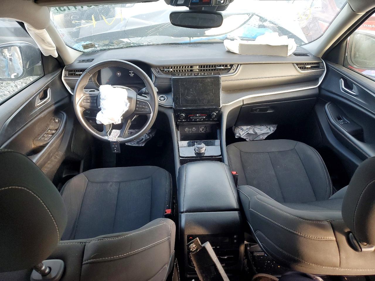 2023 JEEP GRAND CHEROKEE L LAREDO photo 8