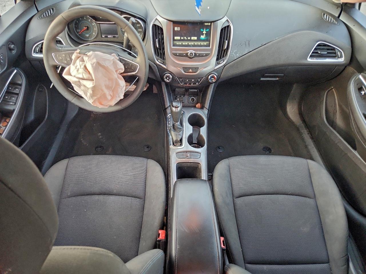 2016 CHEVROLET CRUZE LT photo 8