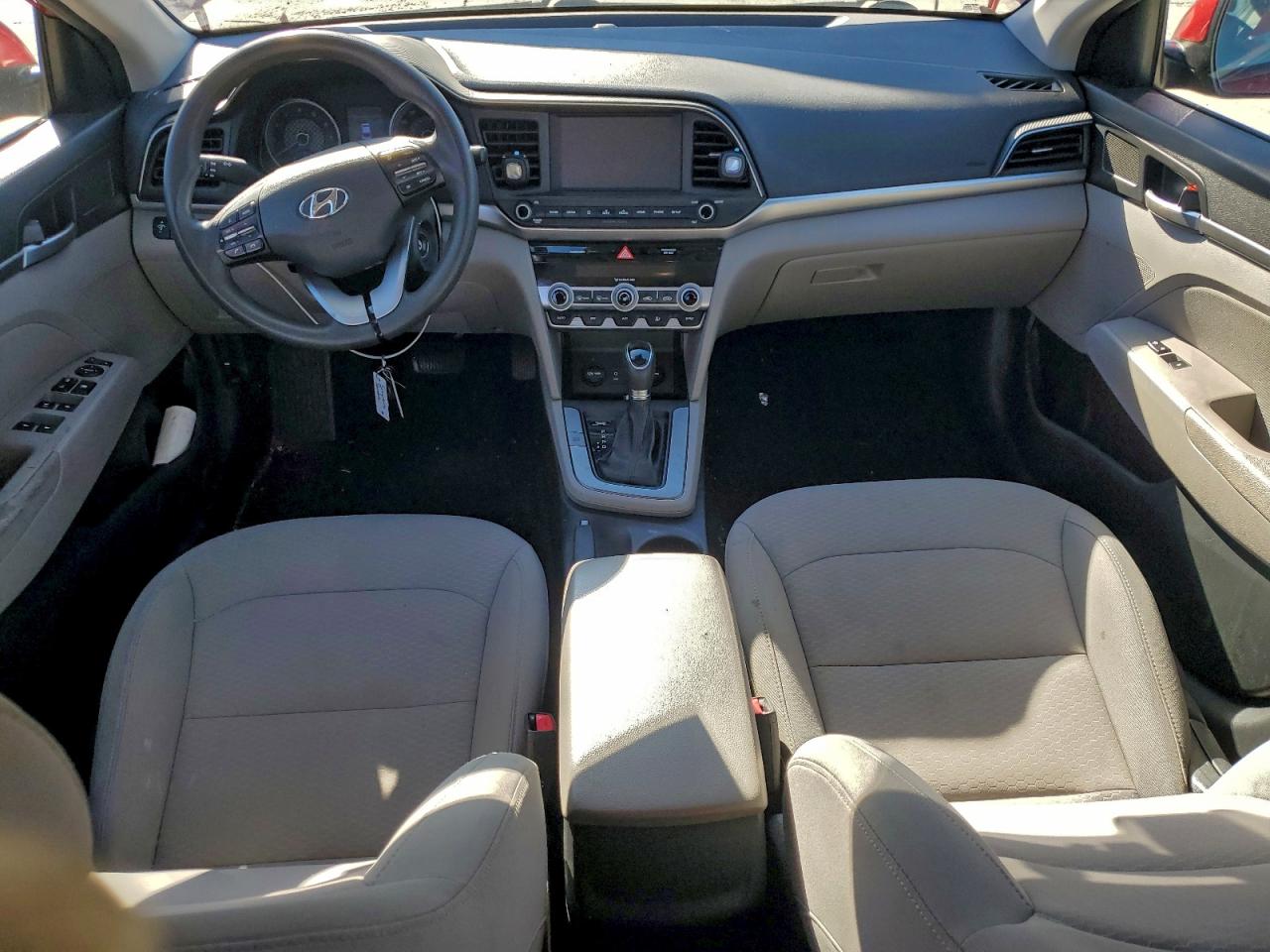 2020 HYUNDAI ELANTRA SEL photo 8