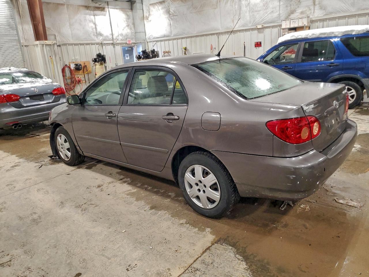 2007 TOYOTA COROLLA CE photo 2