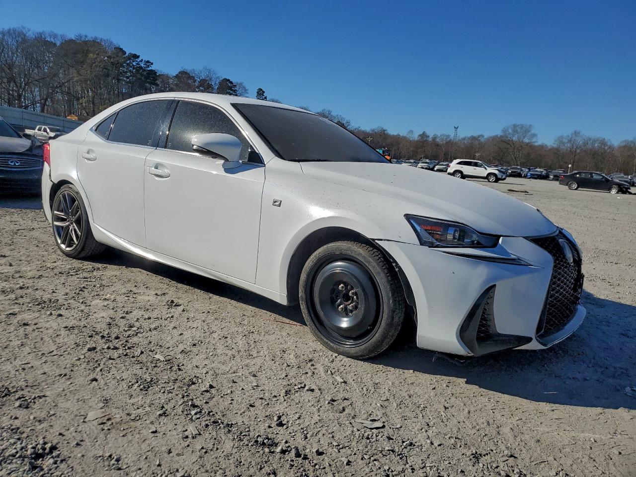 2017 LEXUS IS 200T photo 4