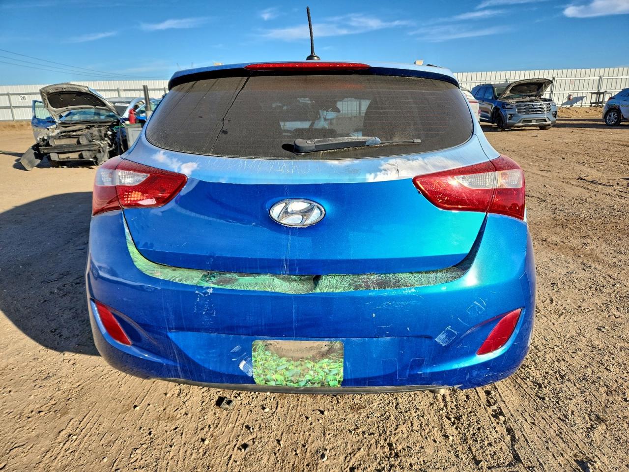 2017 HYUNDAI ELANTRA GT photo 6