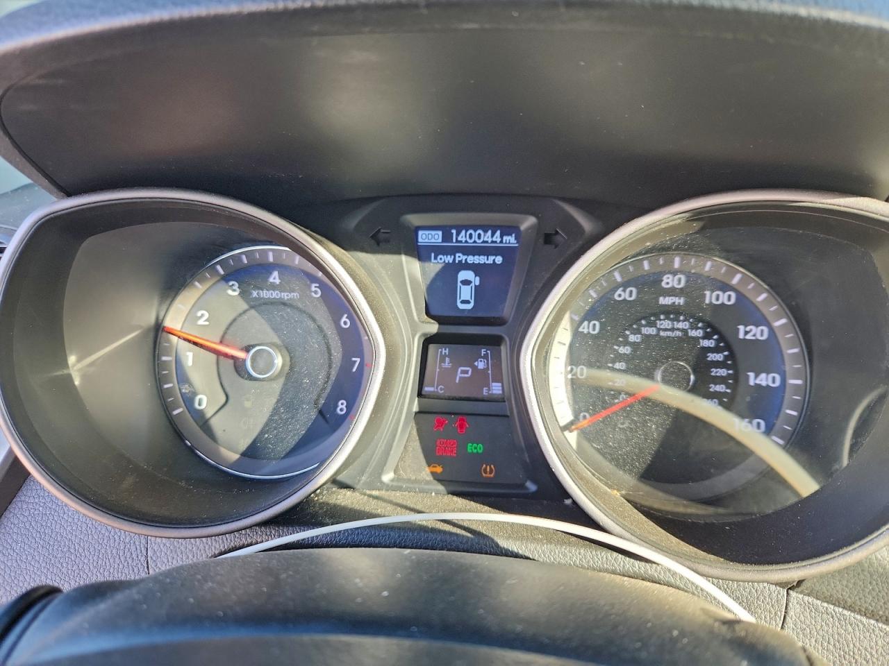 2017 HYUNDAI ELANTRA GT photo 9