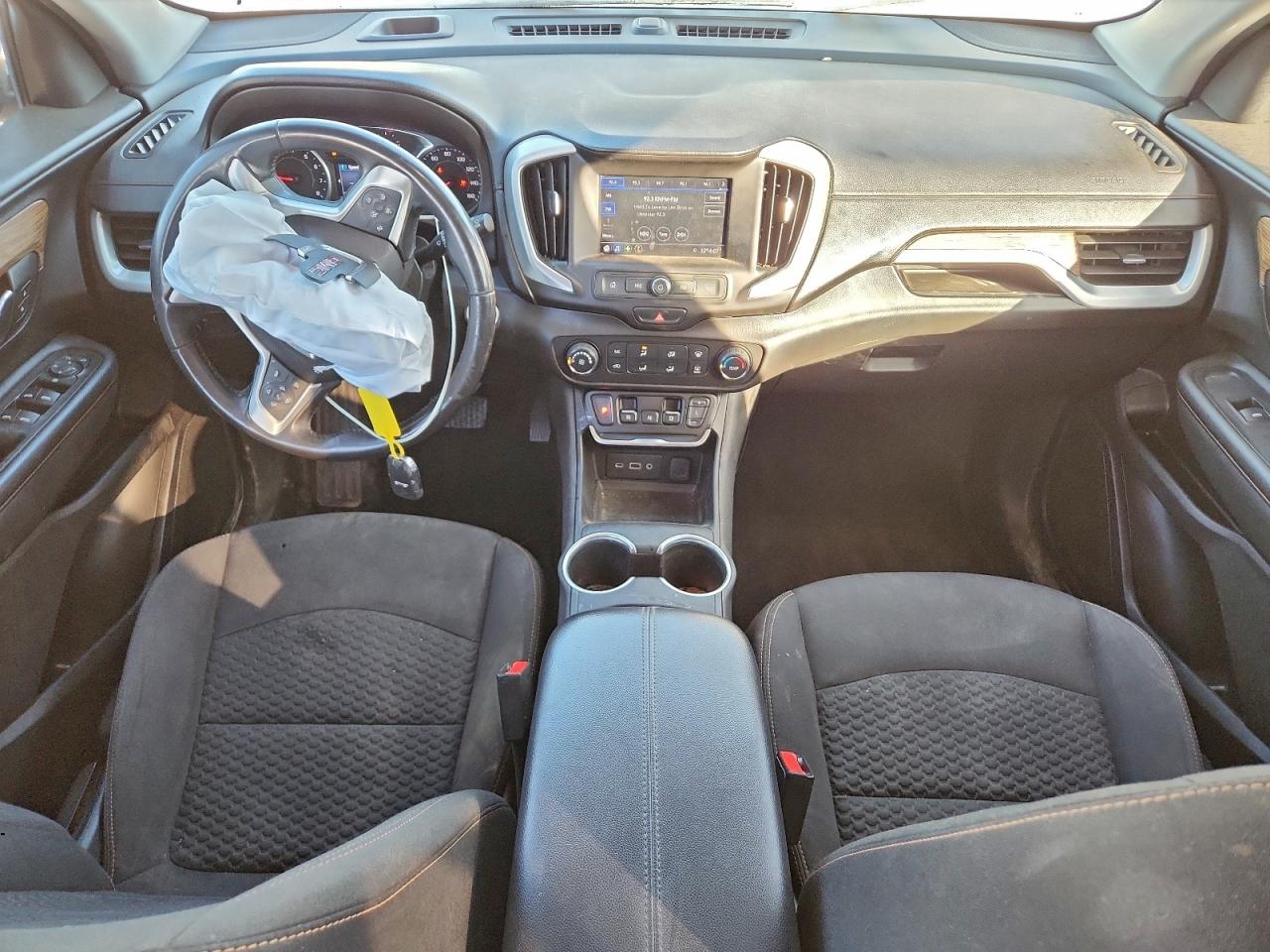 2020 GMC TERRAIN SLE photo 8