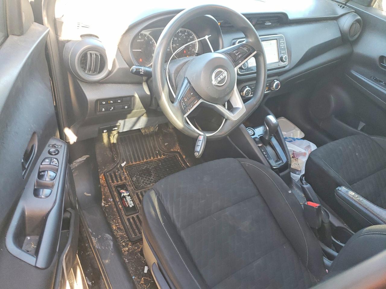 2022 NISSAN KICKS S photo 22