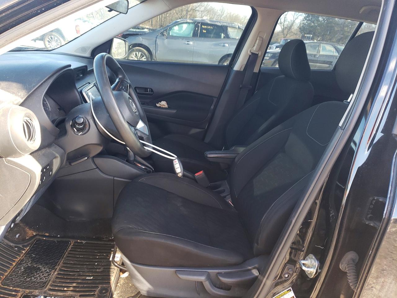 2022 NISSAN KICKS S photo 19