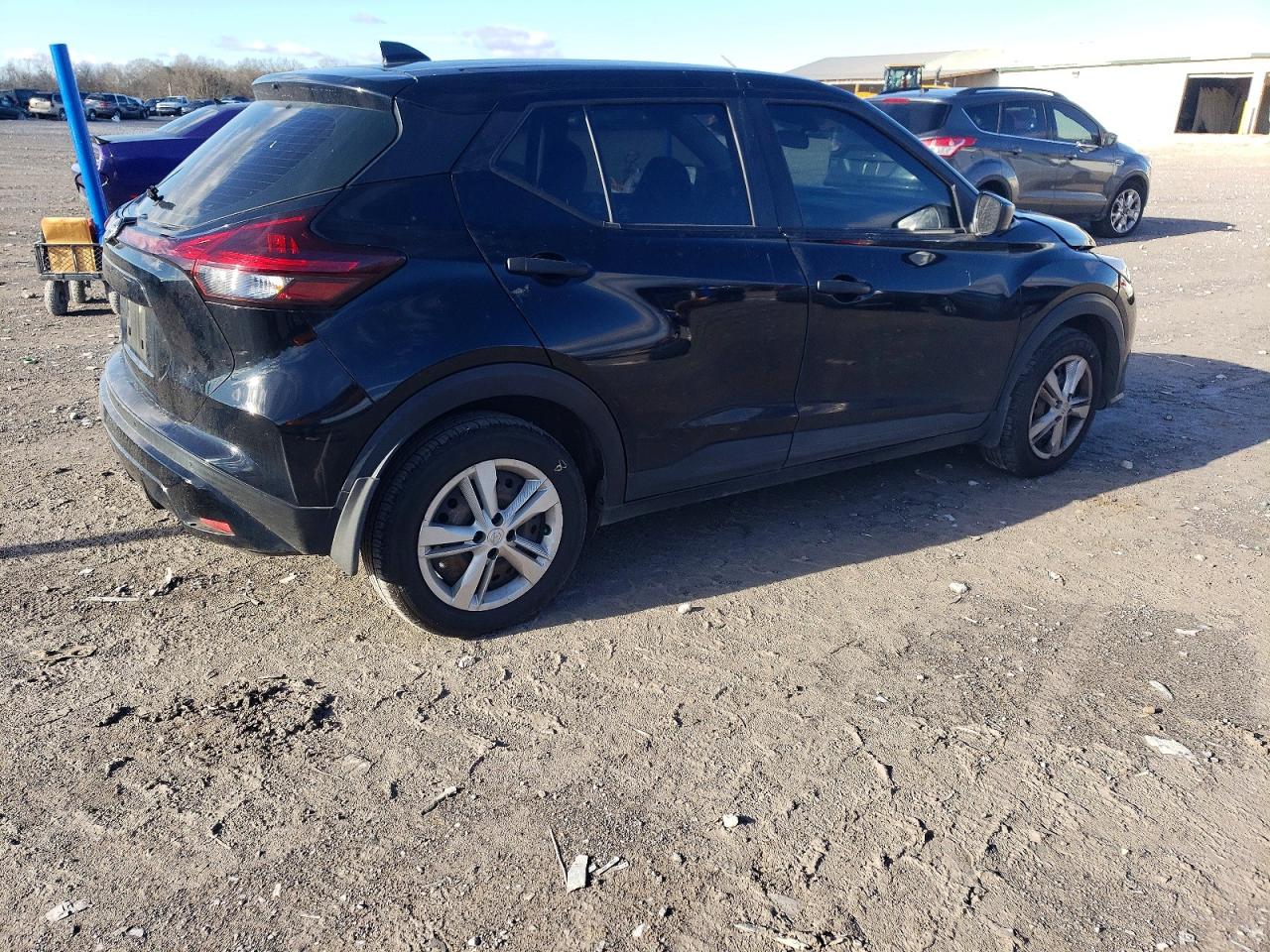 2022 NISSAN KICKS S photo 7