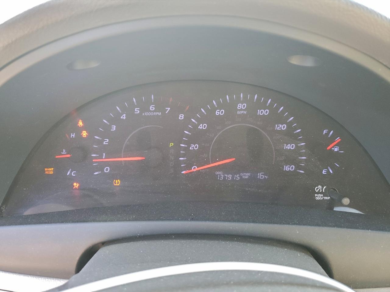 2010 TOYOTA CAMRY SE photo 9