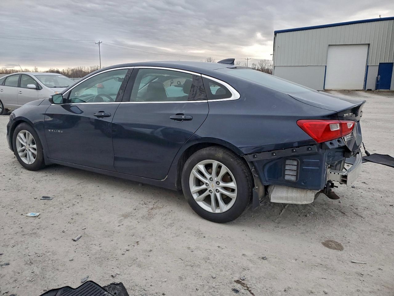 2017 CHEVROLET MALIBU HYBRID photo 2