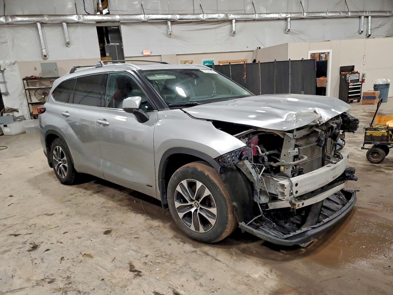 2022 TOYOTA HIGHLANDER HYBRID XLE photo 4