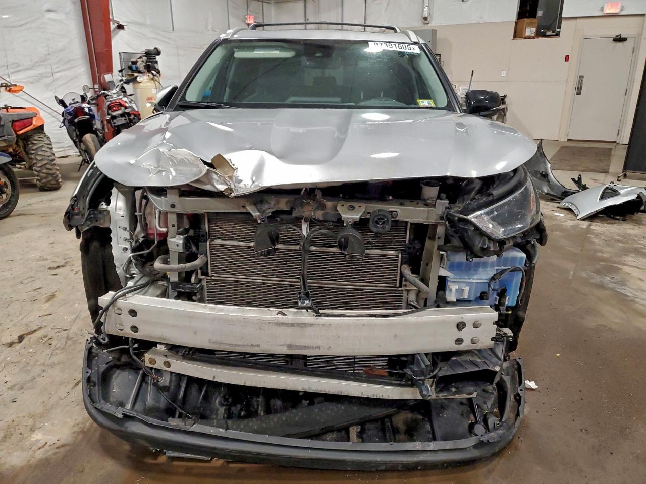 2022 TOYOTA HIGHLANDER HYBRID XLE photo 5