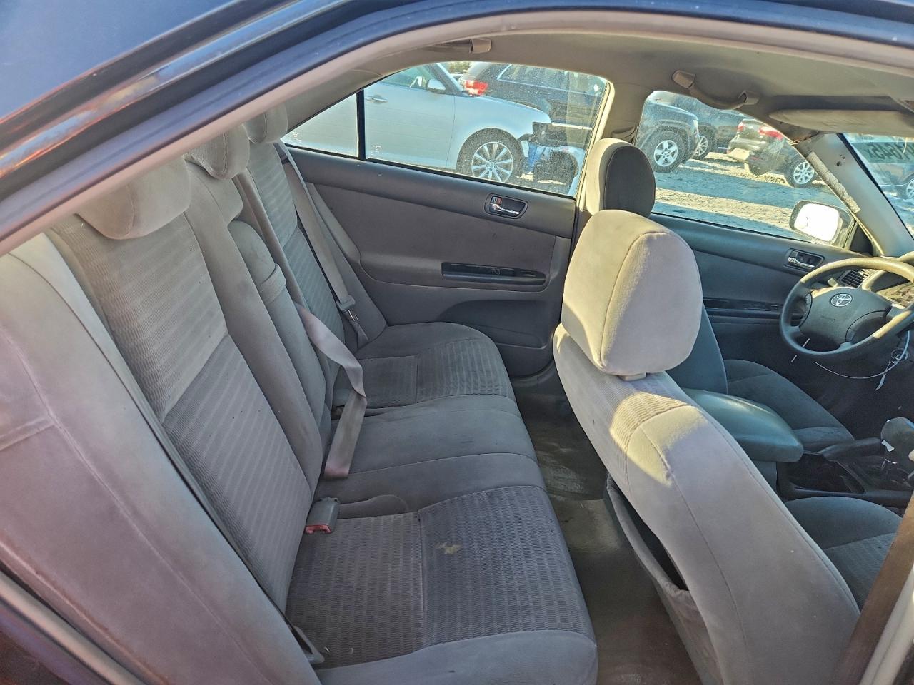 2005 TOYOTA CAMRY LE photo 10