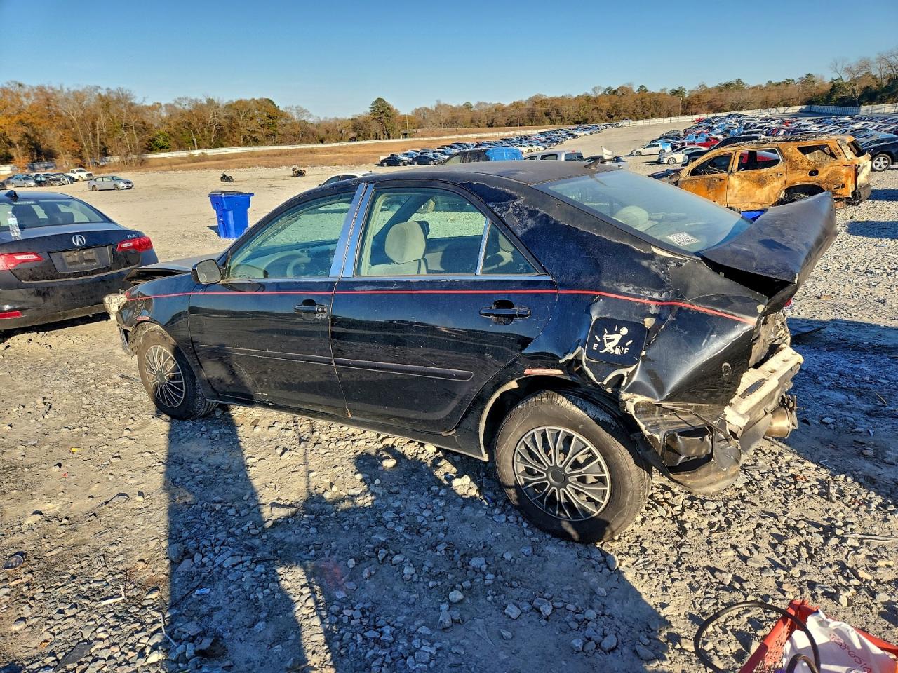2005 TOYOTA CAMRY LE photo 2
