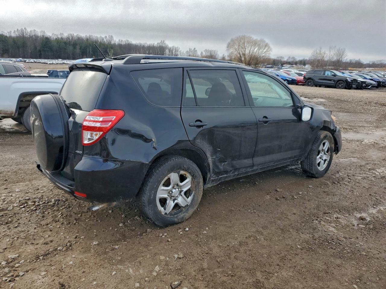 2011 TOYOTA RAV4 photo 3
