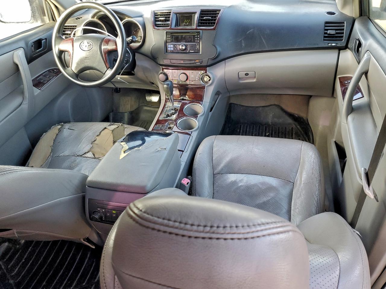 2008 TOYOTA HIGHLANDER photo 8