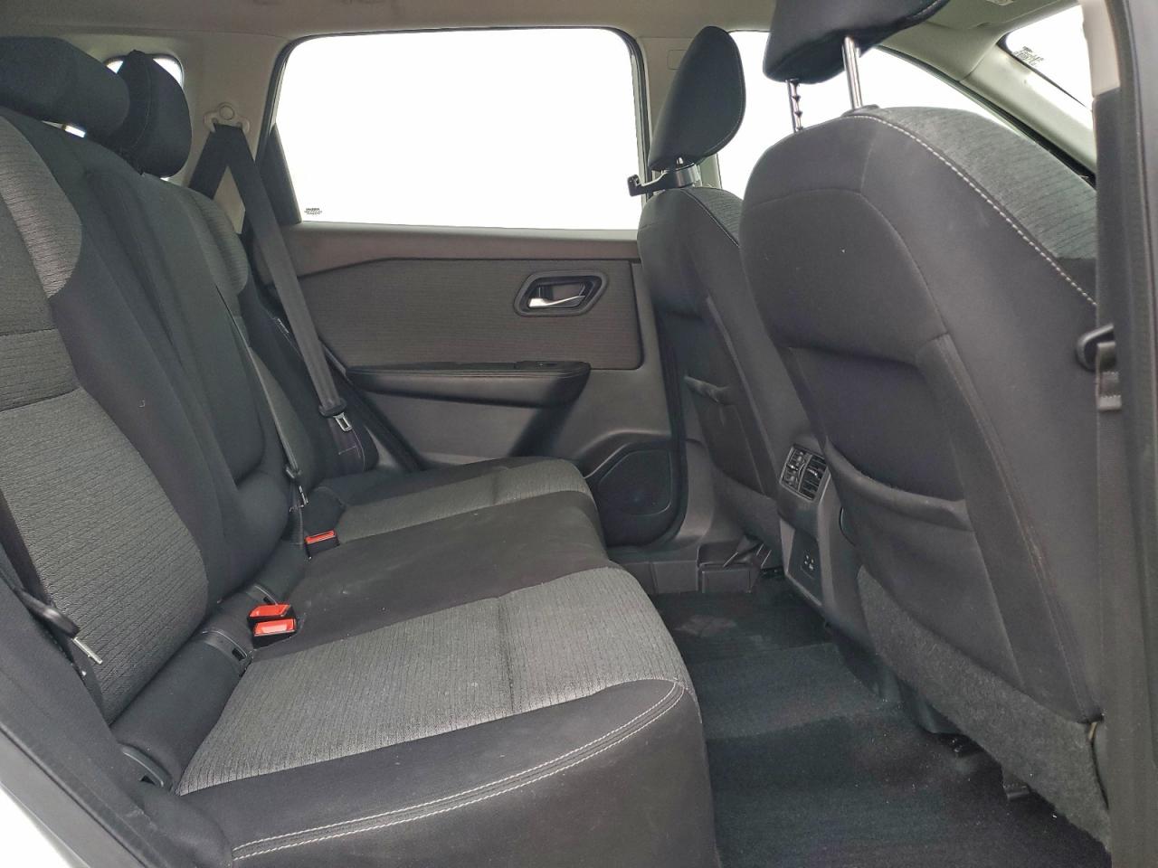 2021 NISSAN ROGUE SV photo 11