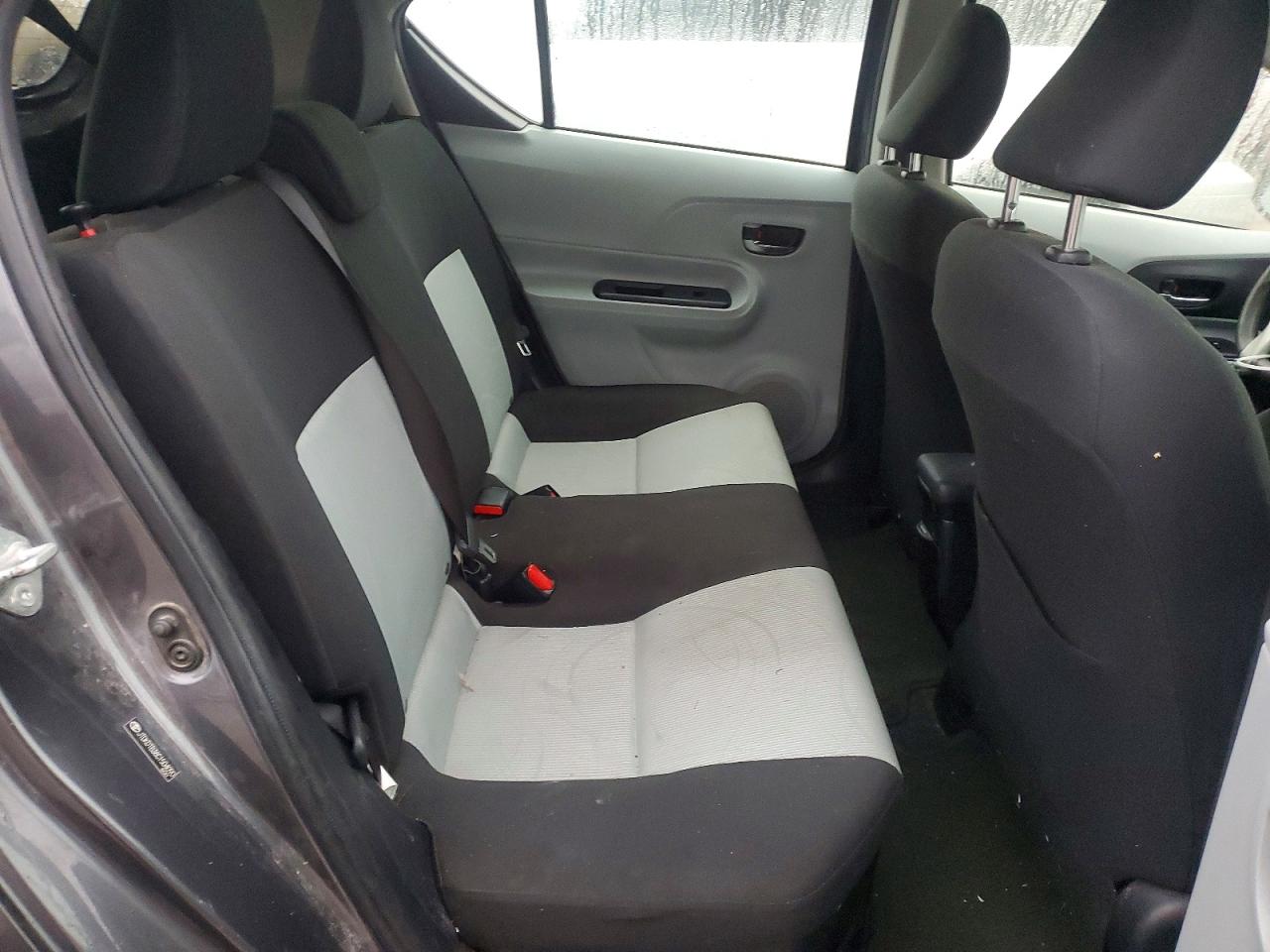 2012 TOYOTA PRIUS C photo 19
