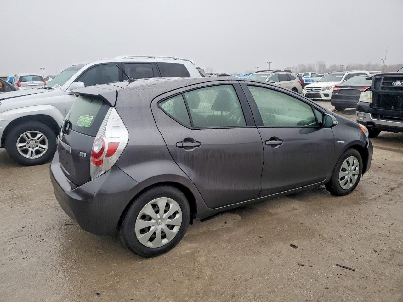2012 TOYOTA PRIUS C photo 5