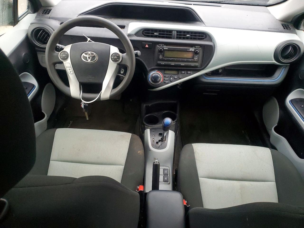 2012 TOYOTA PRIUS C photo 15