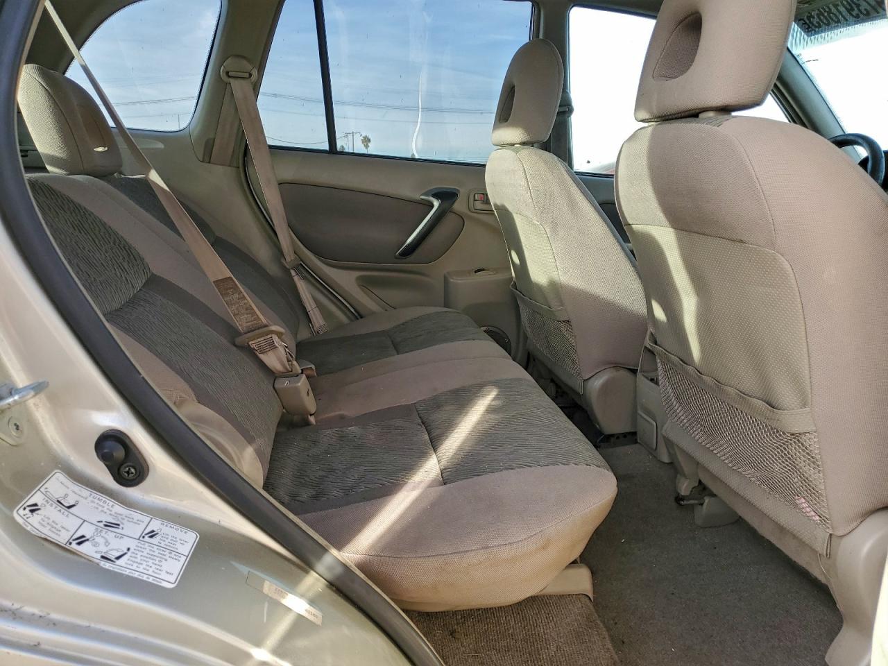 2001 TOYOTA RAV4 photo 11