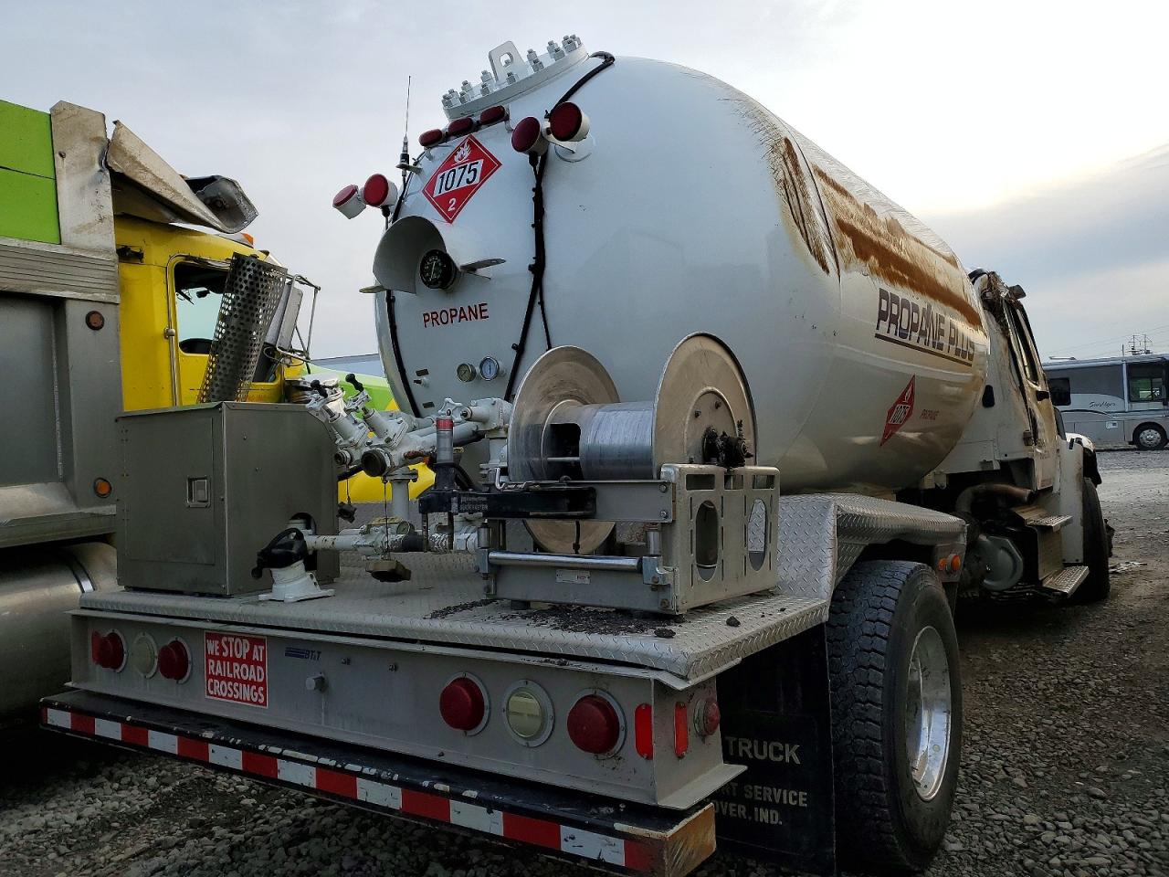 2020 FREIGHTLINER BUSINESS CLASS M2 PROPANE DELIVERY TRUCK photo 4