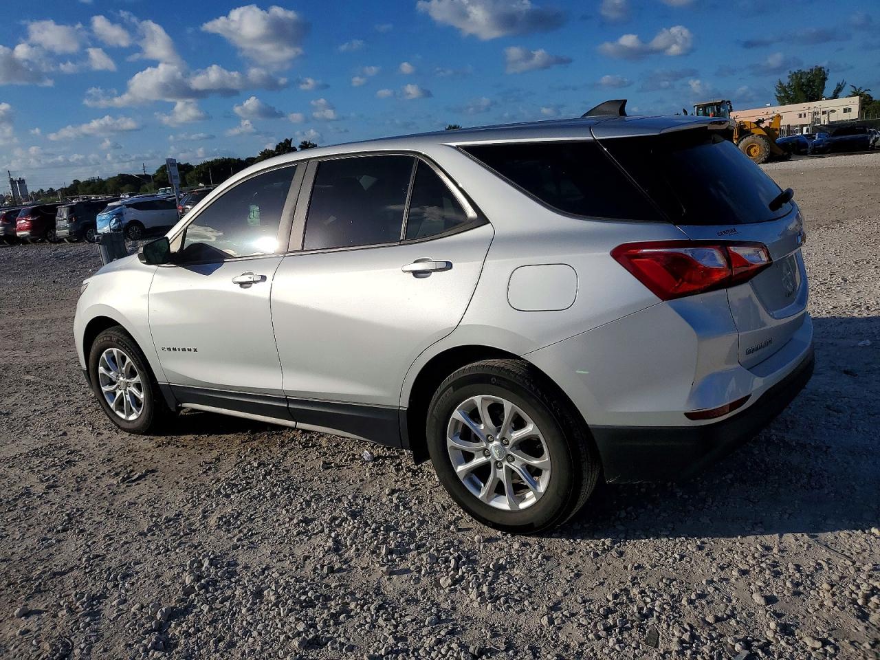 2021 CHEVROLET EQUINOX LS photo 2