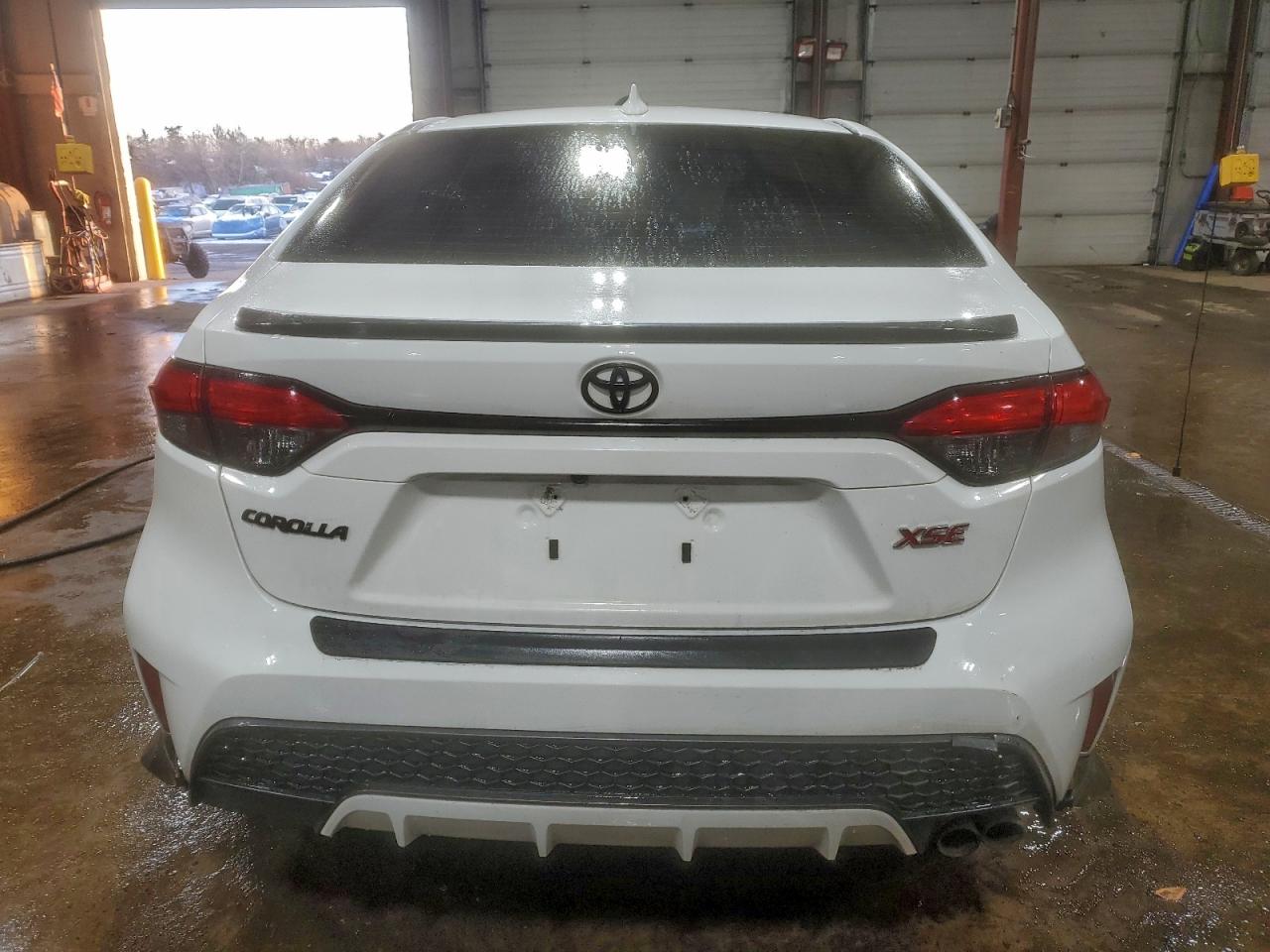 2021 TOYOTA COROLLA XSE photo 6