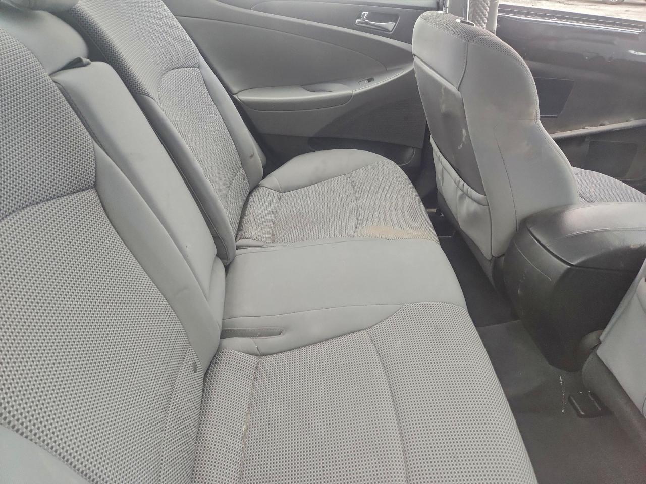 2013 HYUNDAI SONATA GLS photo 10