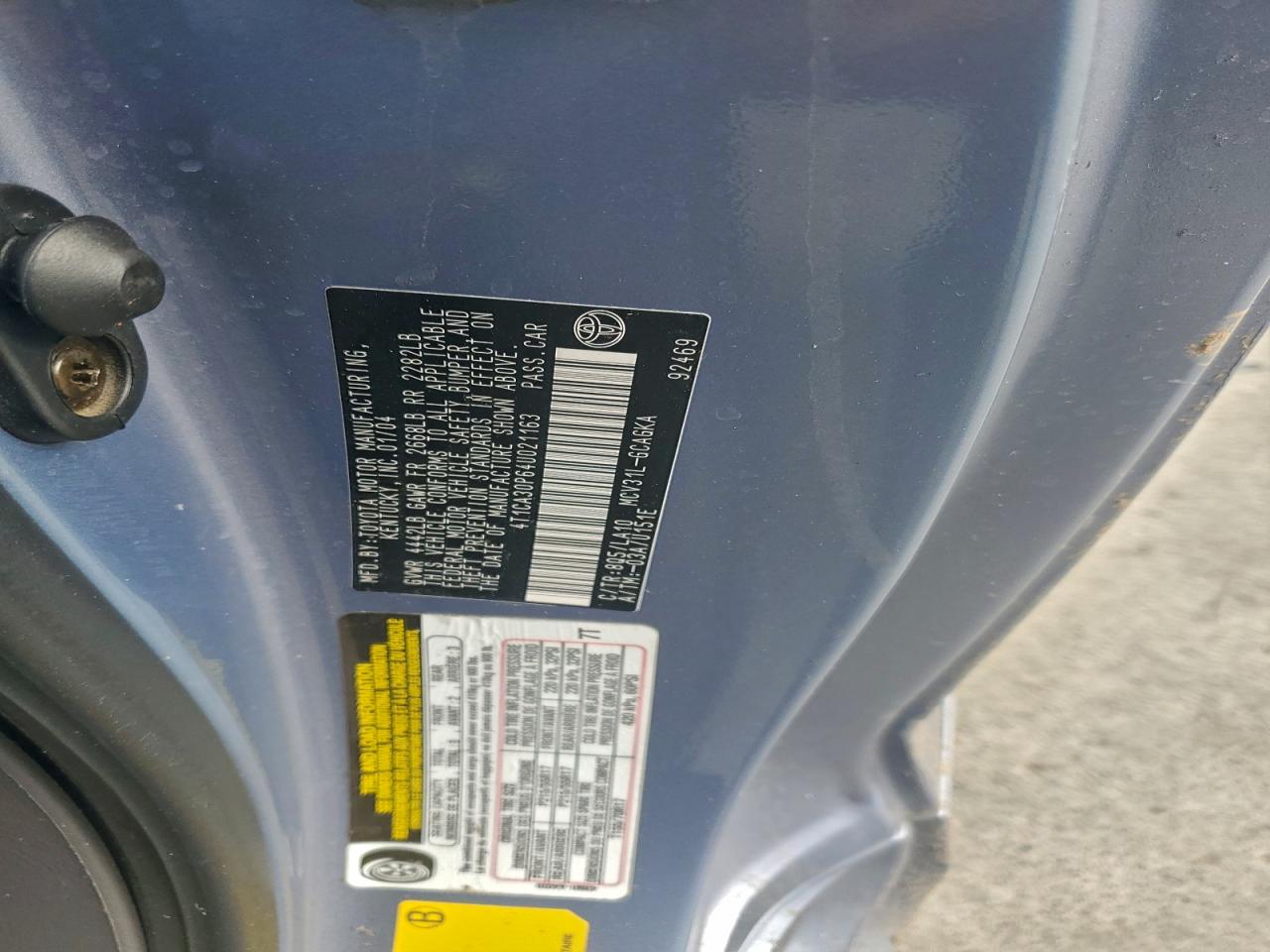 2004 TOYOTA CAMRY SOLARA SE photo 12