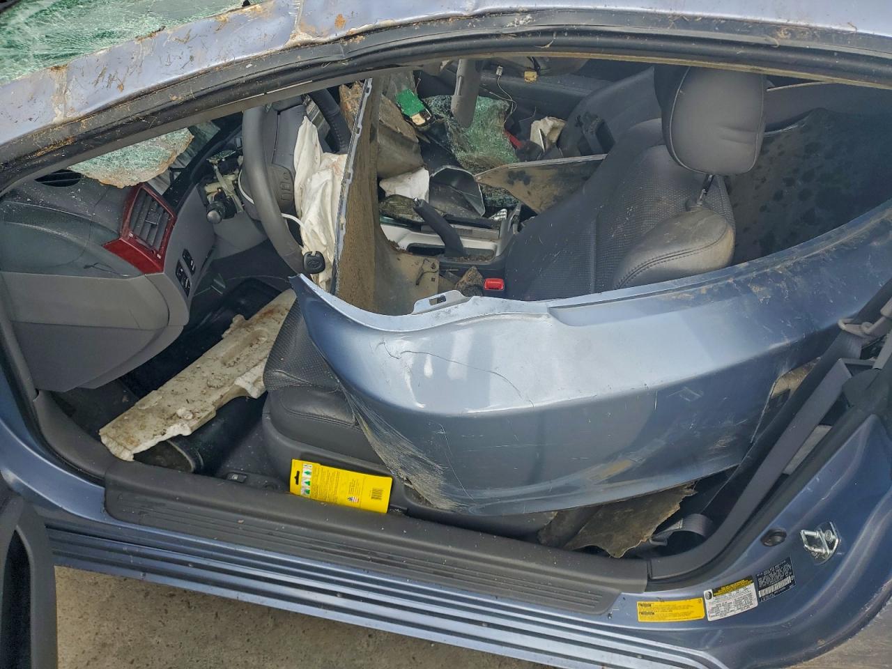 2004 TOYOTA CAMRY SOLARA SE photo 7