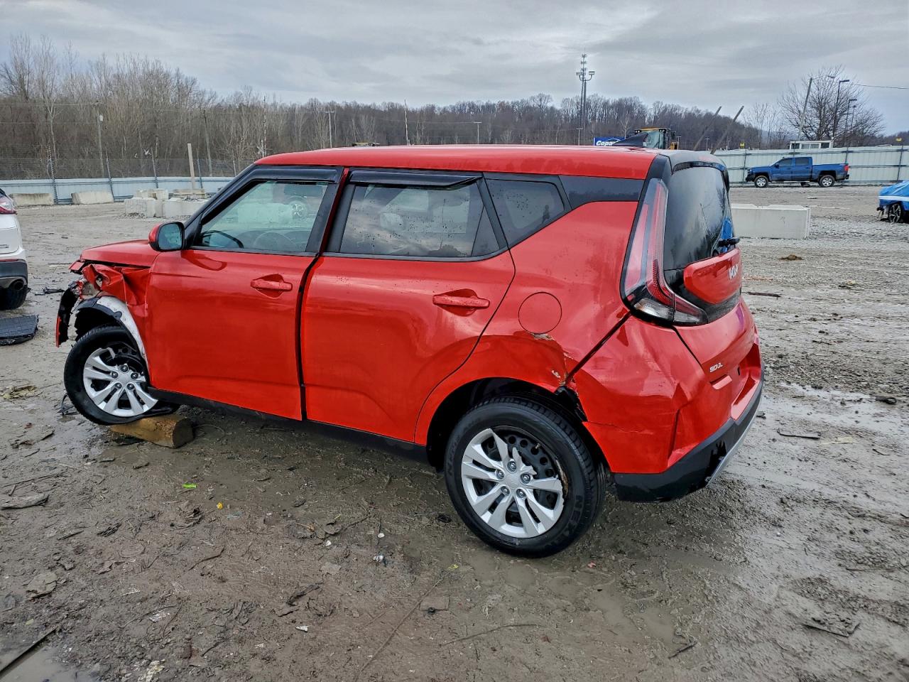 2024 KIA SOUL LX photo 2
