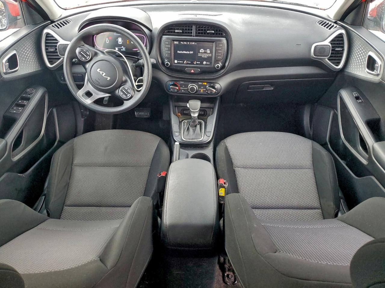 2024 KIA SOUL LX photo 8
