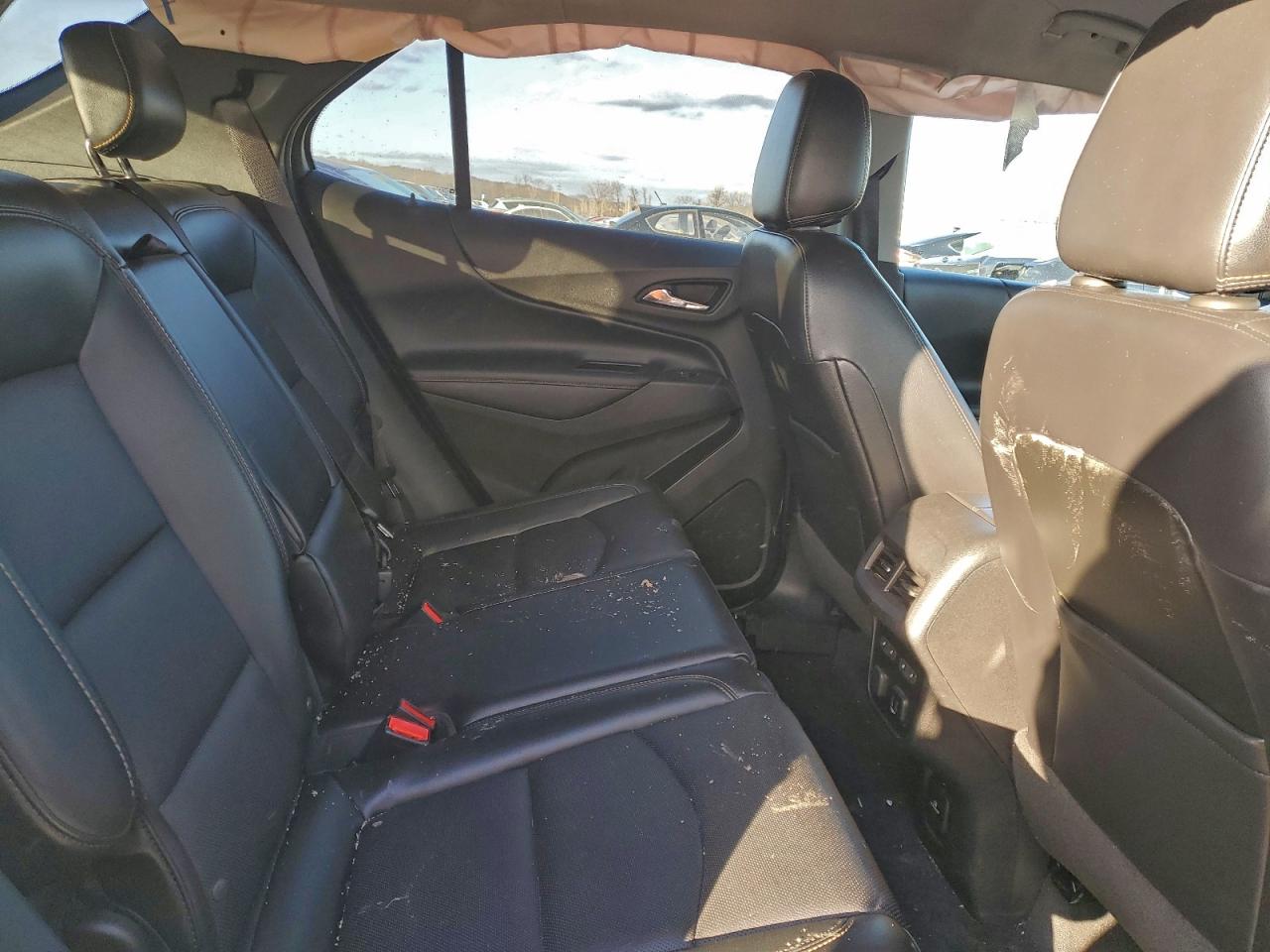 2018 CHEVROLET EQUINOX PREMIER photo 11