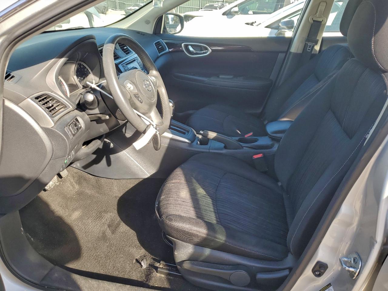 2016 NISSAN SENTRA S photo 7