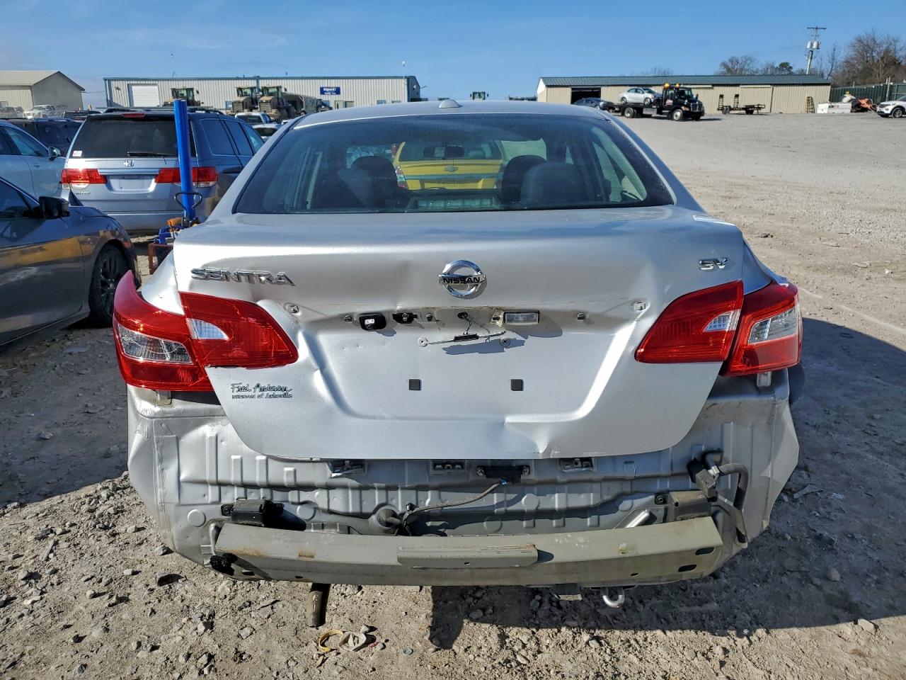2016 NISSAN SENTRA S photo 6