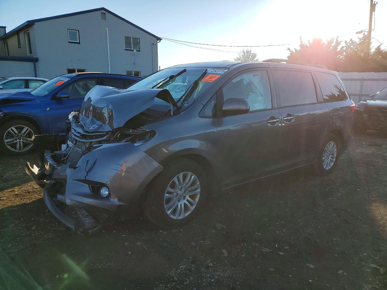 2017 TOYOTA SIENNA