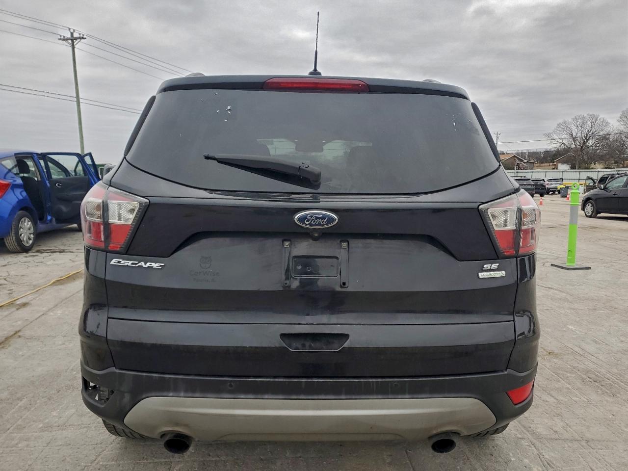 2017 FORD ESCAPE SE photo 6