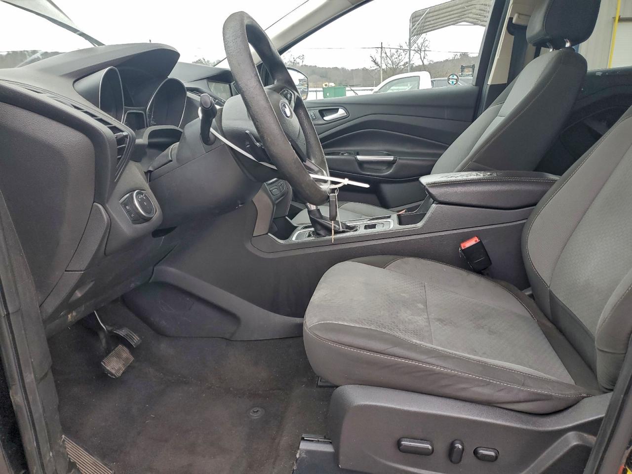 2017 FORD ESCAPE SE photo 7