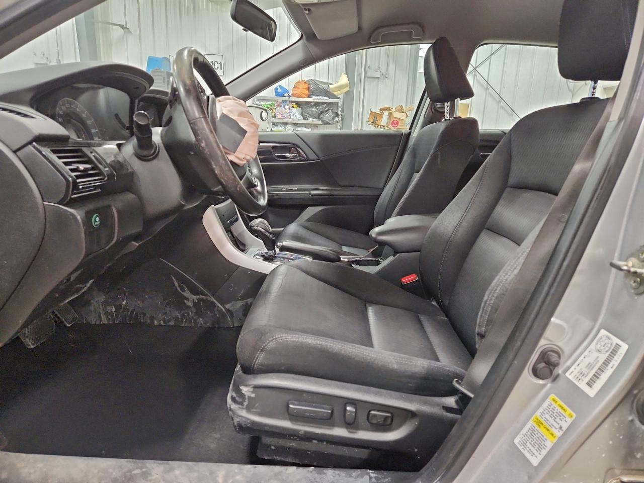 2013 HONDA ACCORD SPORT photo 25