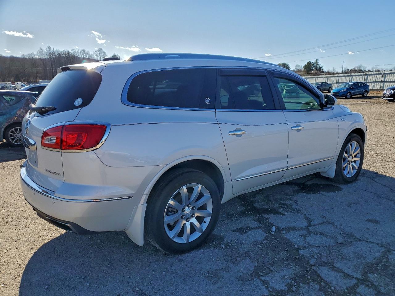 2016 BUICK ENCLAVE photo 3