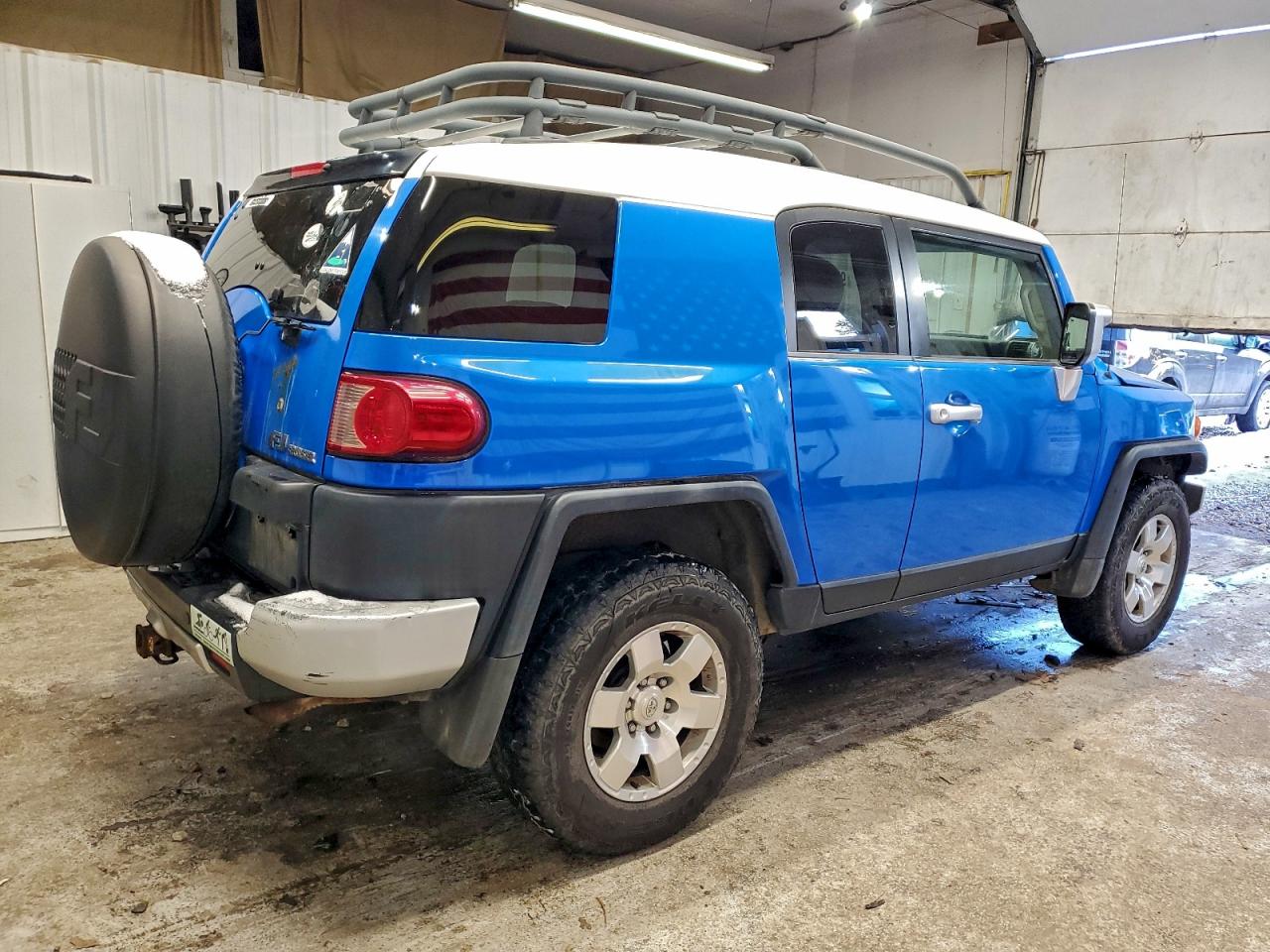 2007 TOYOTA FJ CRUISER photo 3