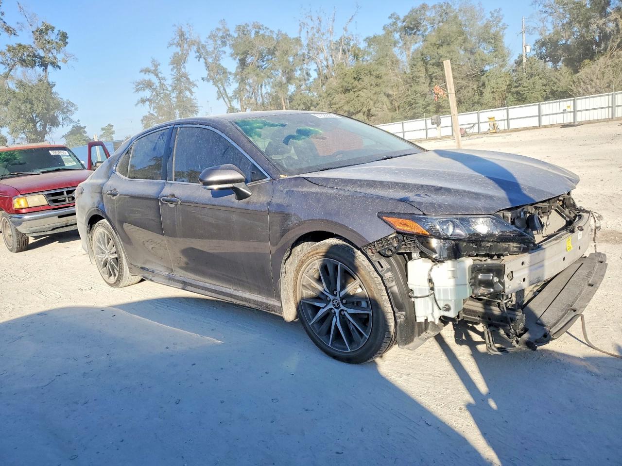 2022 TOYOTA CAMRY SE photo 4
