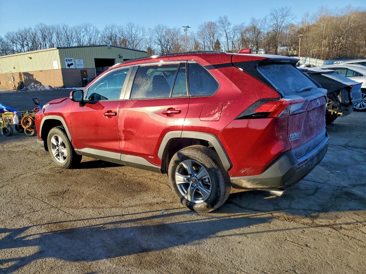 2025 TOYOTA RAV4 XLE photo 2