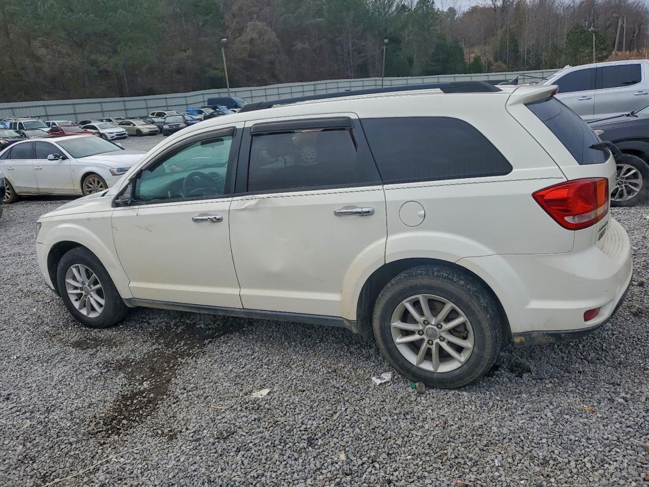 2013 DODGE JOURNEY SXT photo 2