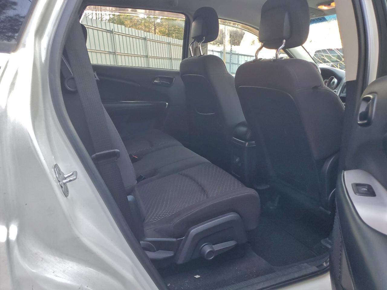 2013 DODGE JOURNEY SXT photo 10