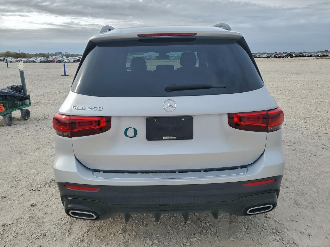 2021 MERCEDES-BENZ GLB 250 photo 6