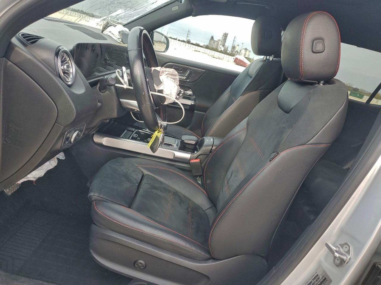 2021 MERCEDES-BENZ GLB 250 photo 7