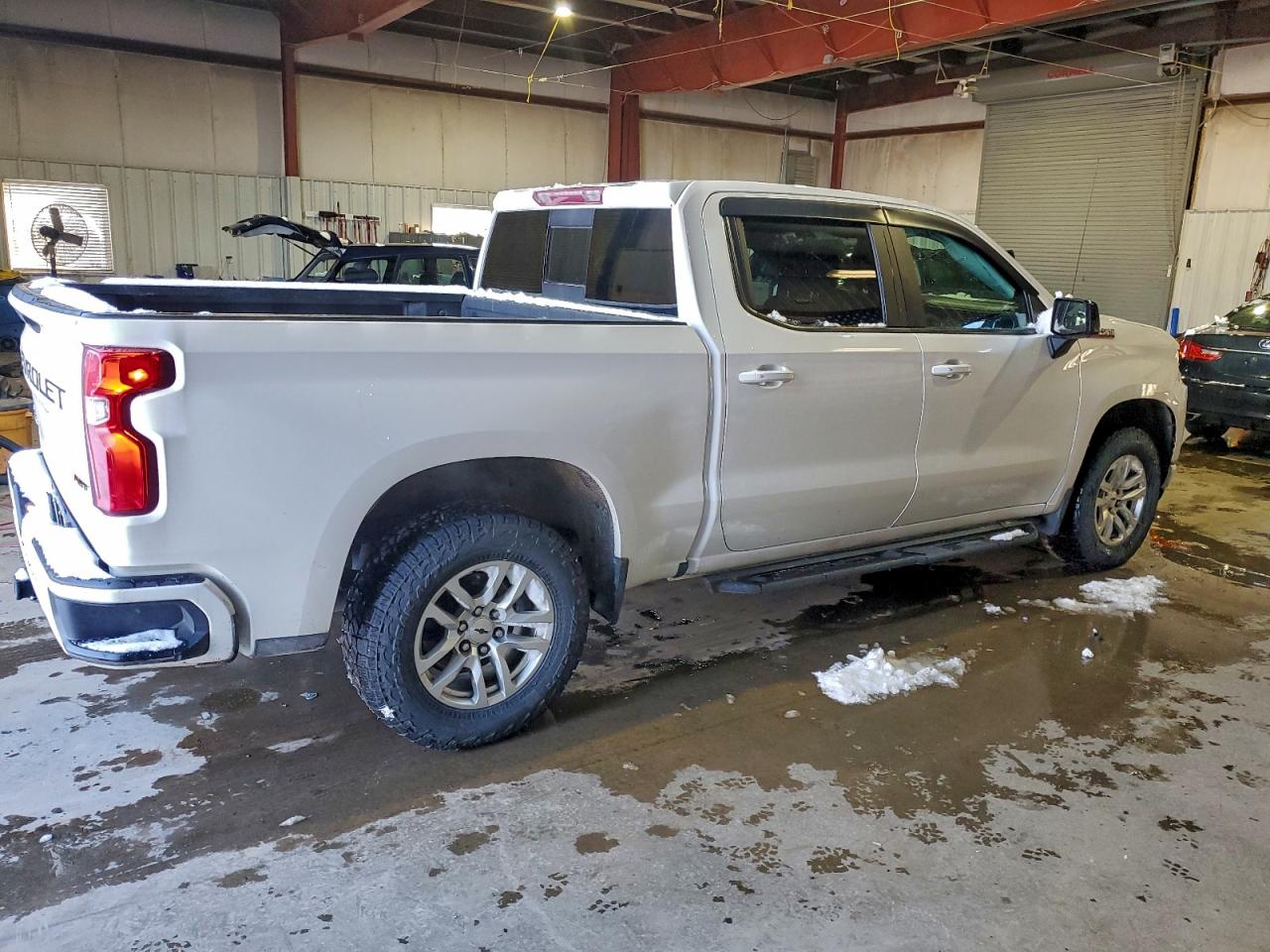 2019 CHEVROLET SILVERADO K1500 RST photo 3