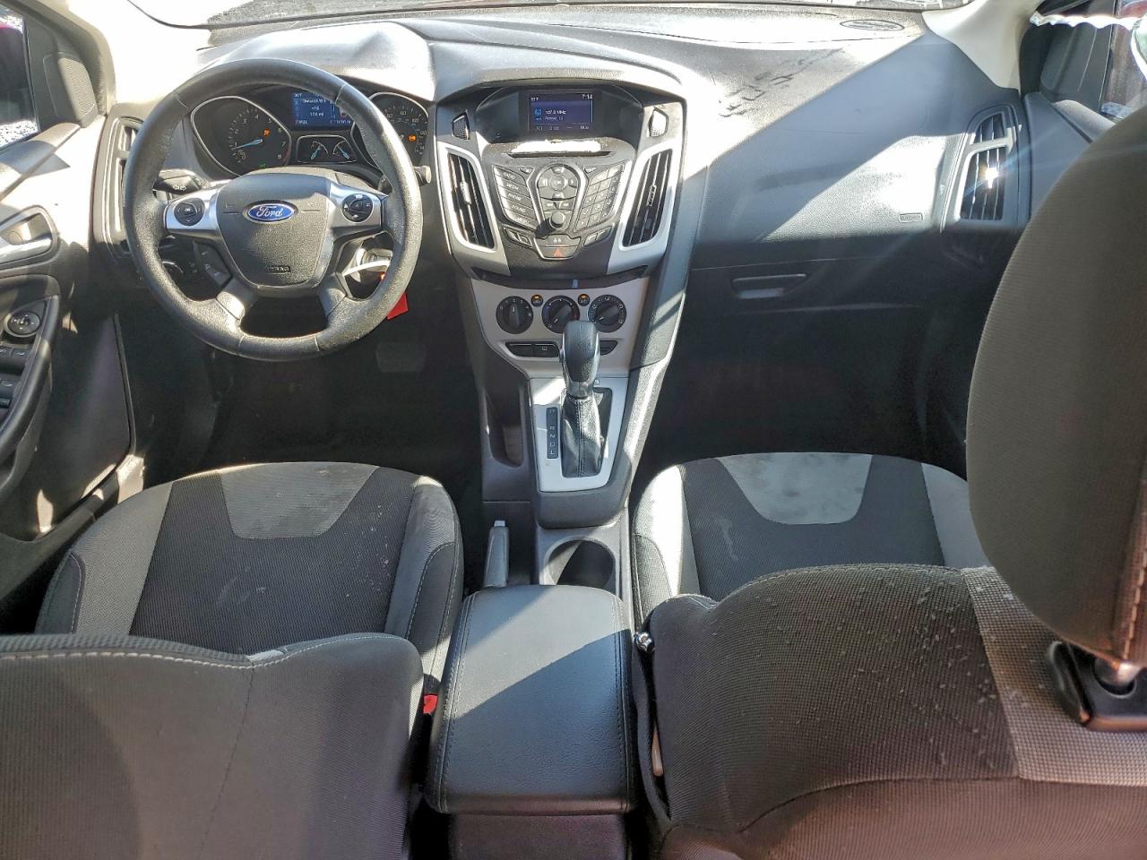 2014 FORD FOCUS SE photo 8